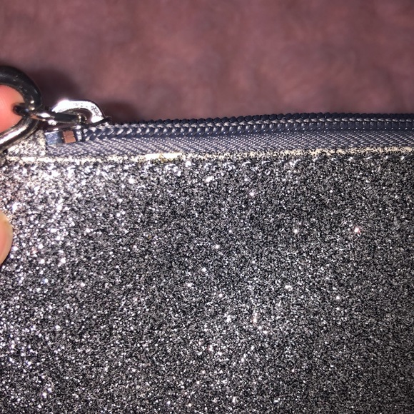 Nine West Hand Wallet/ Makeup Bag - Picture 6 of 9